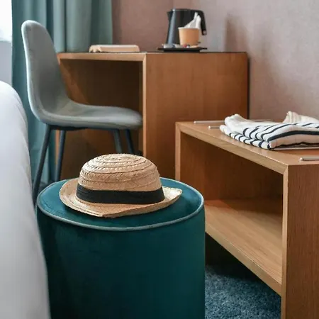 Au Petit Saint-jean - Ex Sure Centre Отель 3*